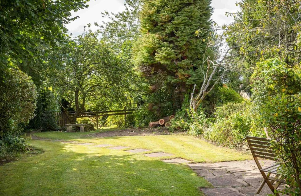 Court Hayes Villa Cheltenham Esterno foto