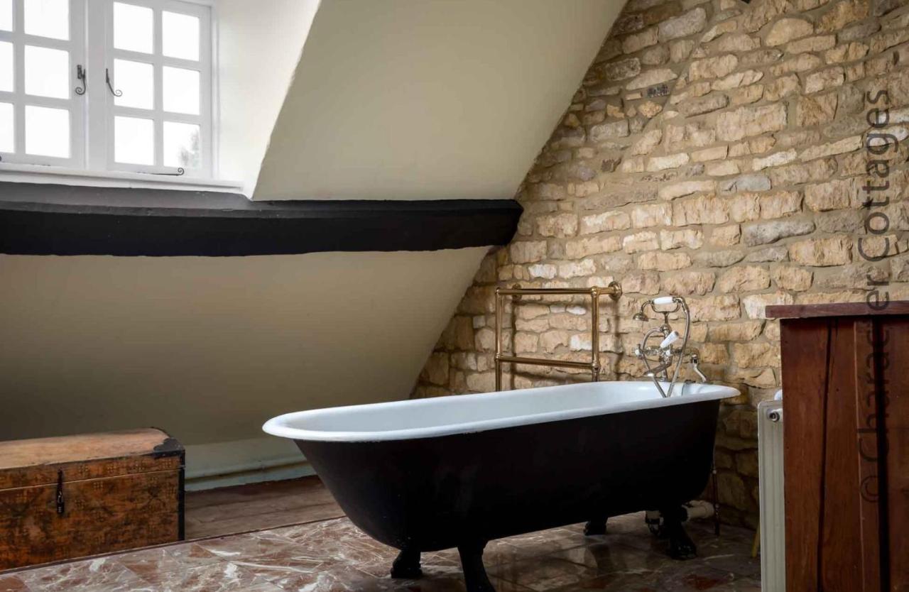 Court Hayes Villa Cheltenham Esterno foto